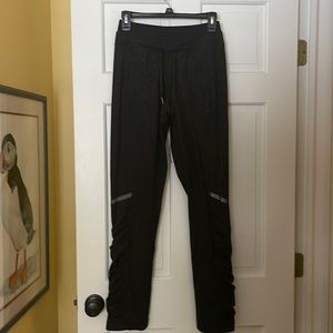 Lululemon double pant water and wind resistant